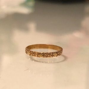 10k gold baby ring with hearts and flowers, size 0